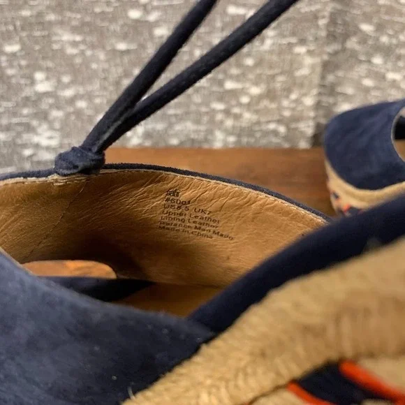 Cabi 6001 Isla Tassel Ankle Tie Espadrille Wedges Navy Blue Women's 8.5M - Picture 10 of 12